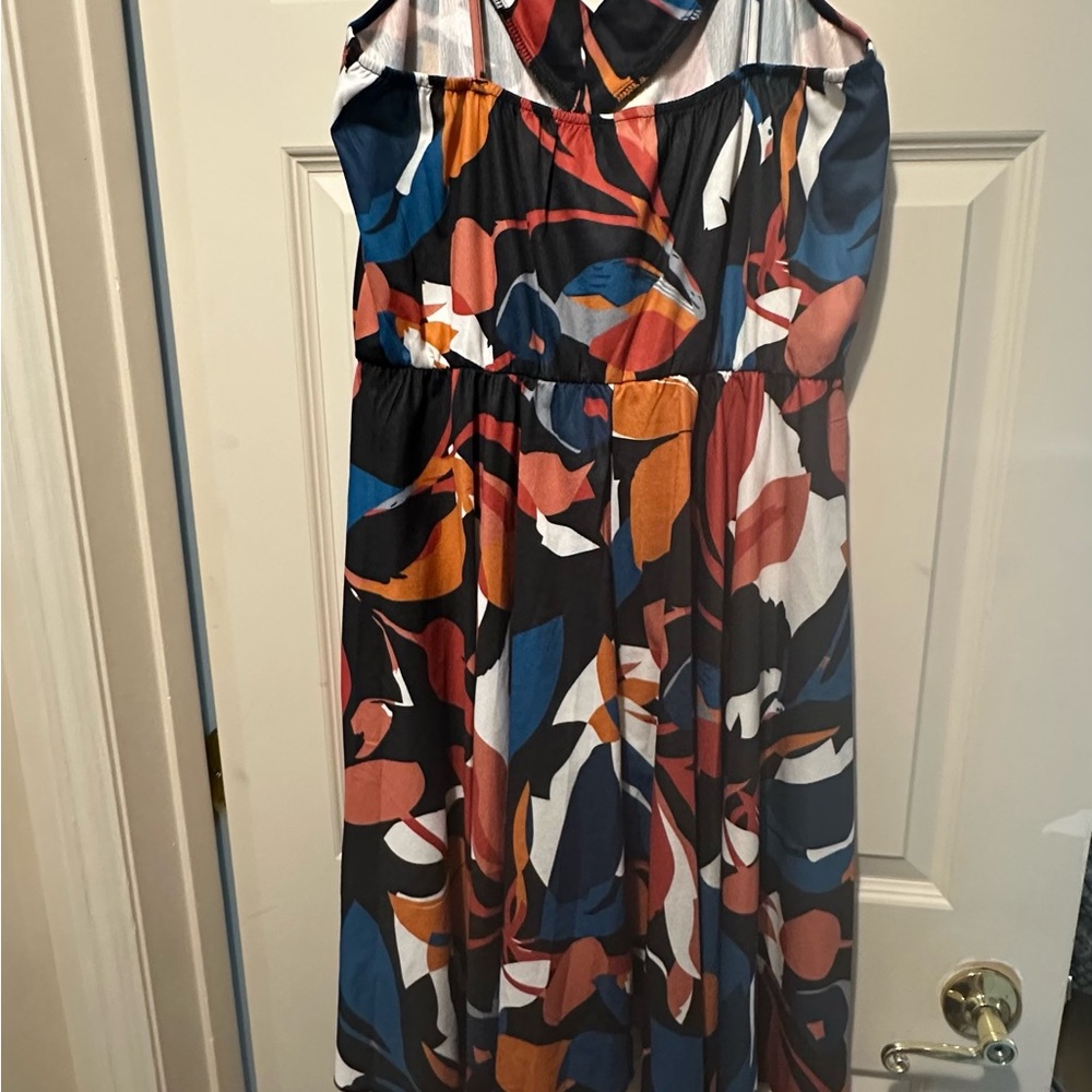 Colorful Dress - Picture 2 of 6